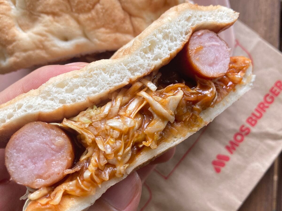 アウトドア感のあるスモーキーな味わいが魅力【モスバーガー】バーベキューフォカッチャ