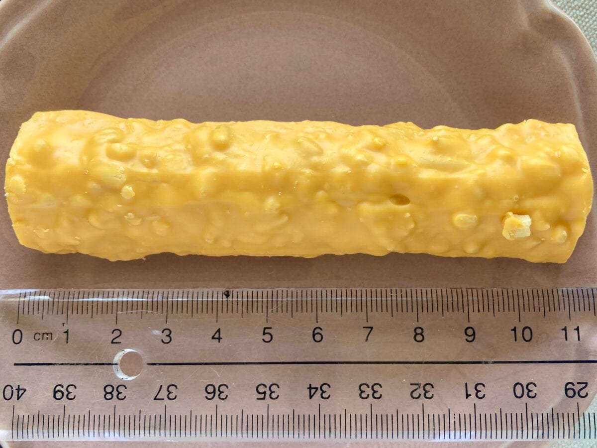 もはや“大”枝!? 笑【ローソン】人気チョコ菓子を夢の丸かじり！