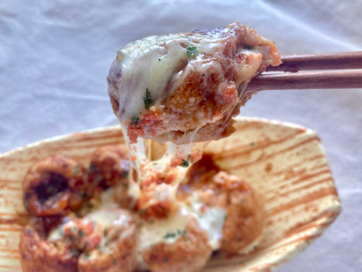 チーズ400%増量!?【ローソン】圧倒的とろふわ!明太チーズたこ焼き