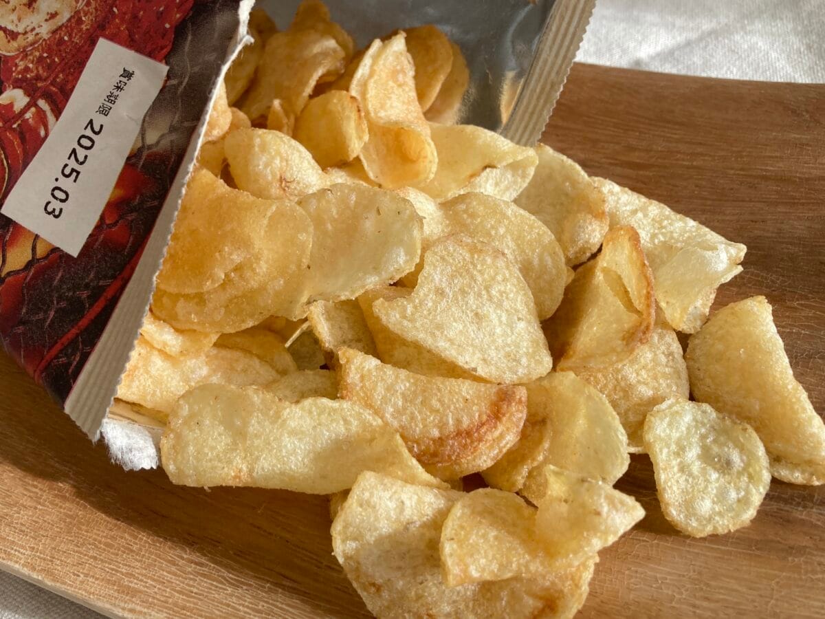 「旨味すご!」「リピ確」【ローソン】堅あげポテト匠味 伊勢海老しお味