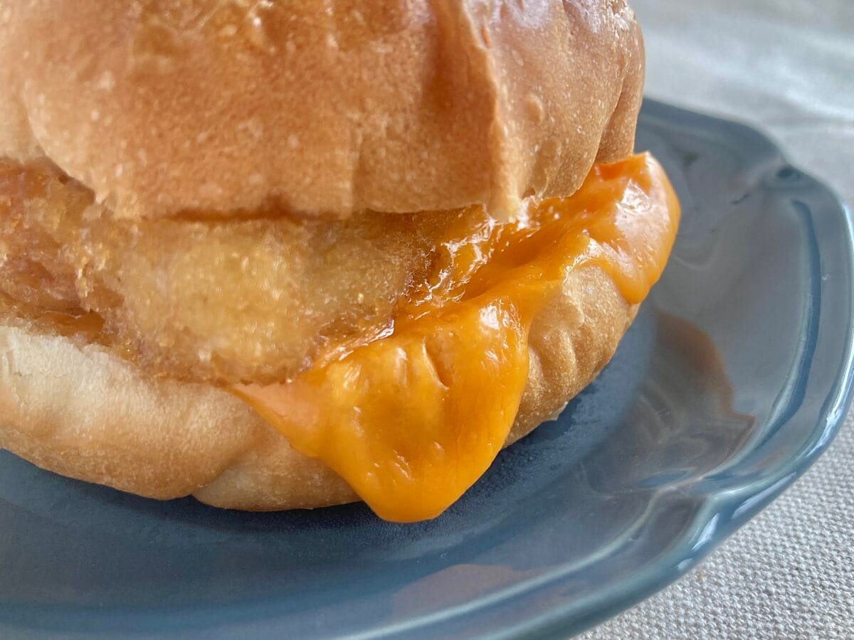 王道シンプルの丁寧な美味しさ【ファミマ】タルタルフィッシュバーガー