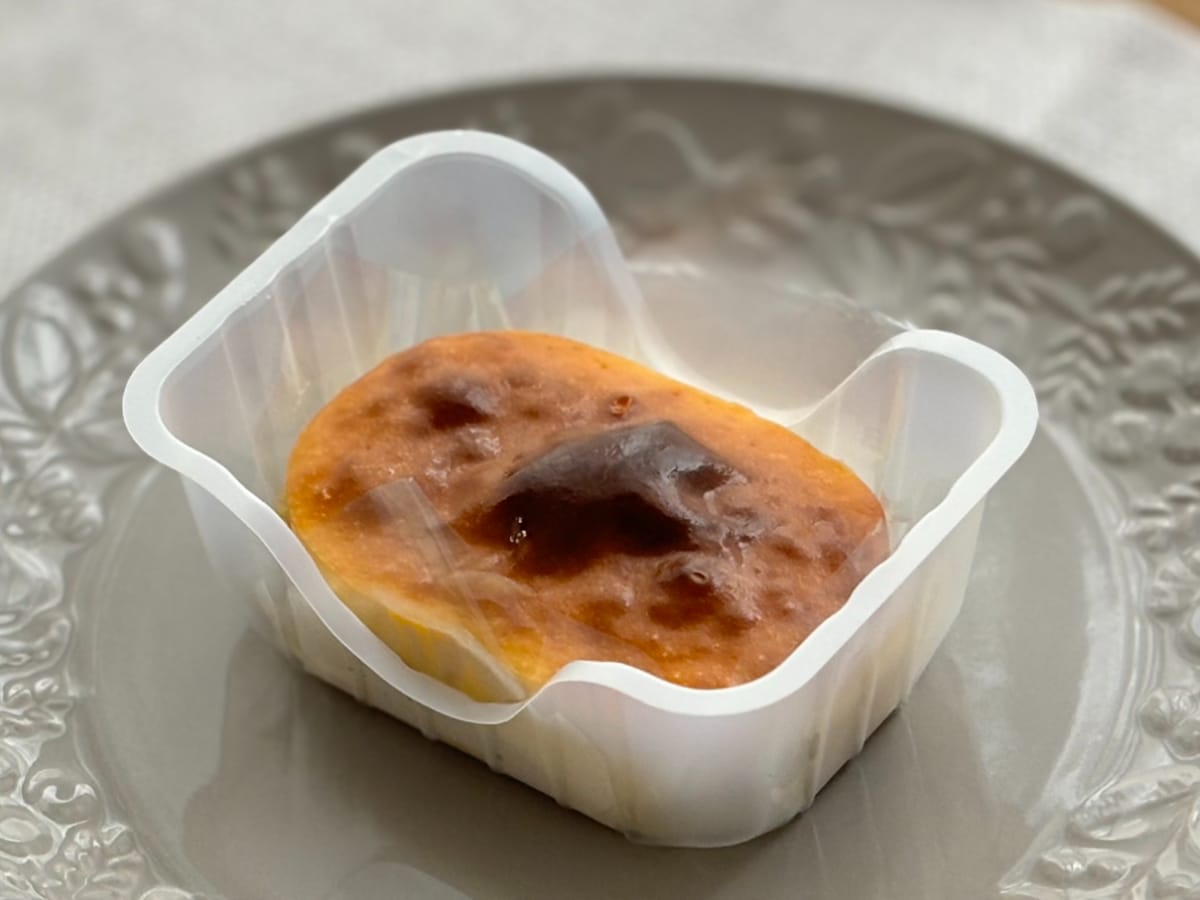 お芋が強めでほんのり爽やか【ファミマ】紅はるかのバスク風チーズケーキ