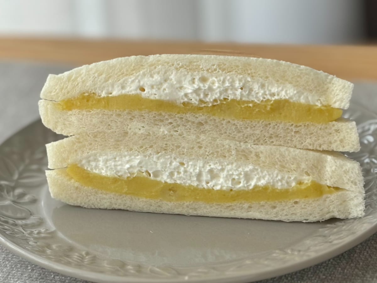 甘さと酸味のバランスが絶妙【ファミマ】紅はるかのスイートポテトサンド