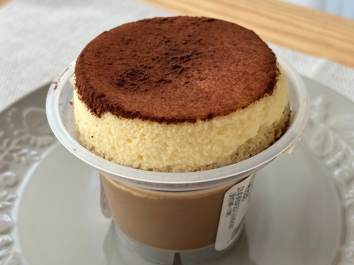 ふわしゅわ&とろける食感♡【ファミマ】人気スイーツのオトナ味