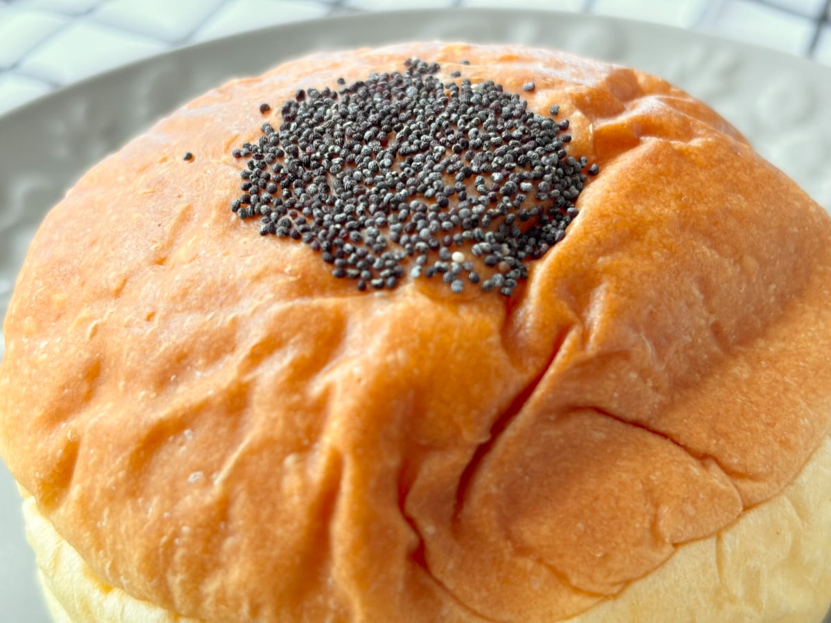 粒あんとホイップが織りなすリッチ感がすごい♡【ファミマ】新作パン