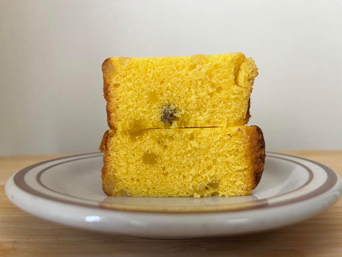 しっとり食感!【ファミマ】さつまいもの優しい甘みを楽しめるパウンドケーキが登場