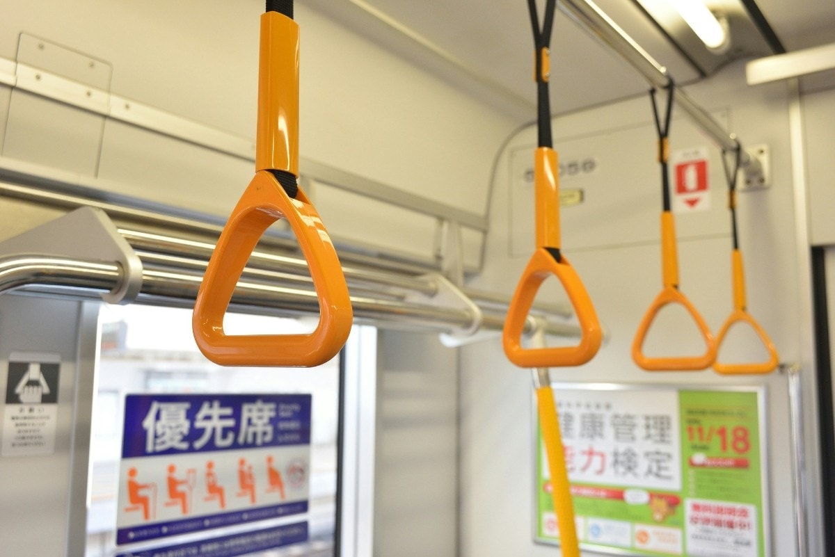 着信音が響いたのに「電車内みんな笑った」理由に14万いいね「平和な車内」「居合わせたかった」