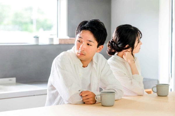 《顔がタイプじゃない彼女》と結婚に踏み切れず… SNSの“告白”に賛否紛糾「早く別れて」苦言も