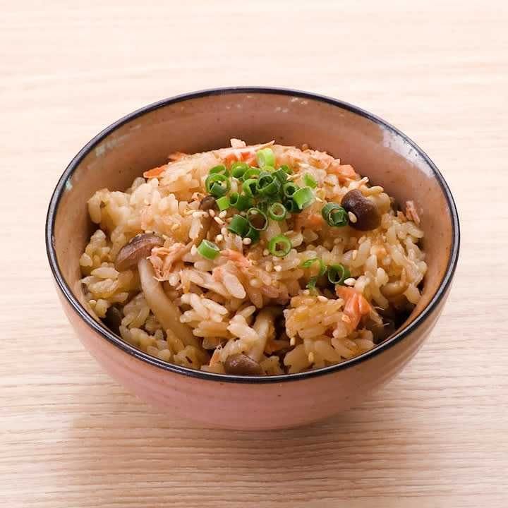 3合炊き炊飯器で作る！鮭としめじの柚子胡椒炊き込みご飯