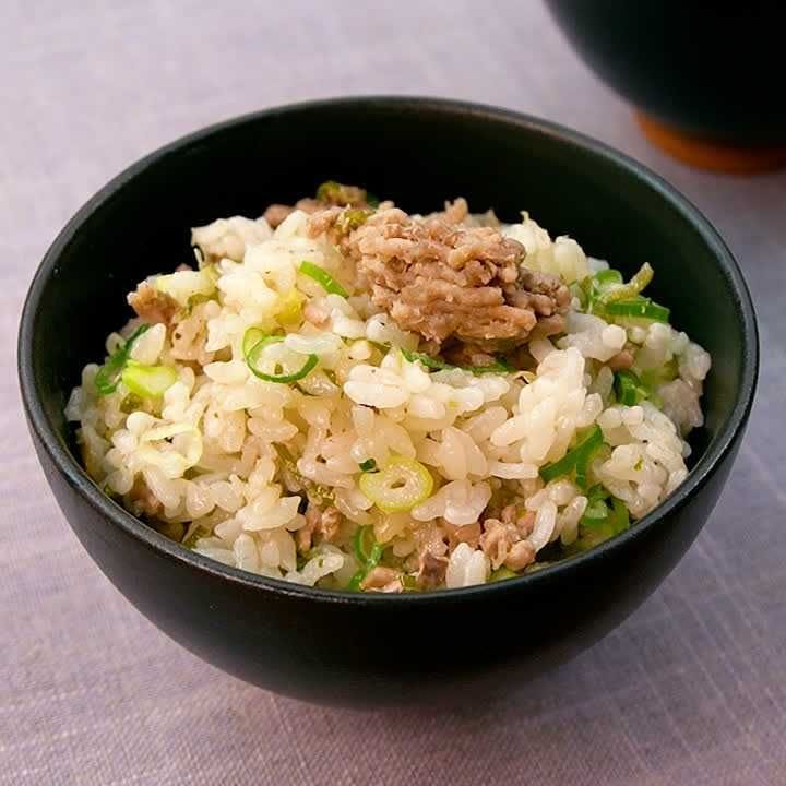 包丁なしでできる！豚ひきネギ塩炊き込みごはん