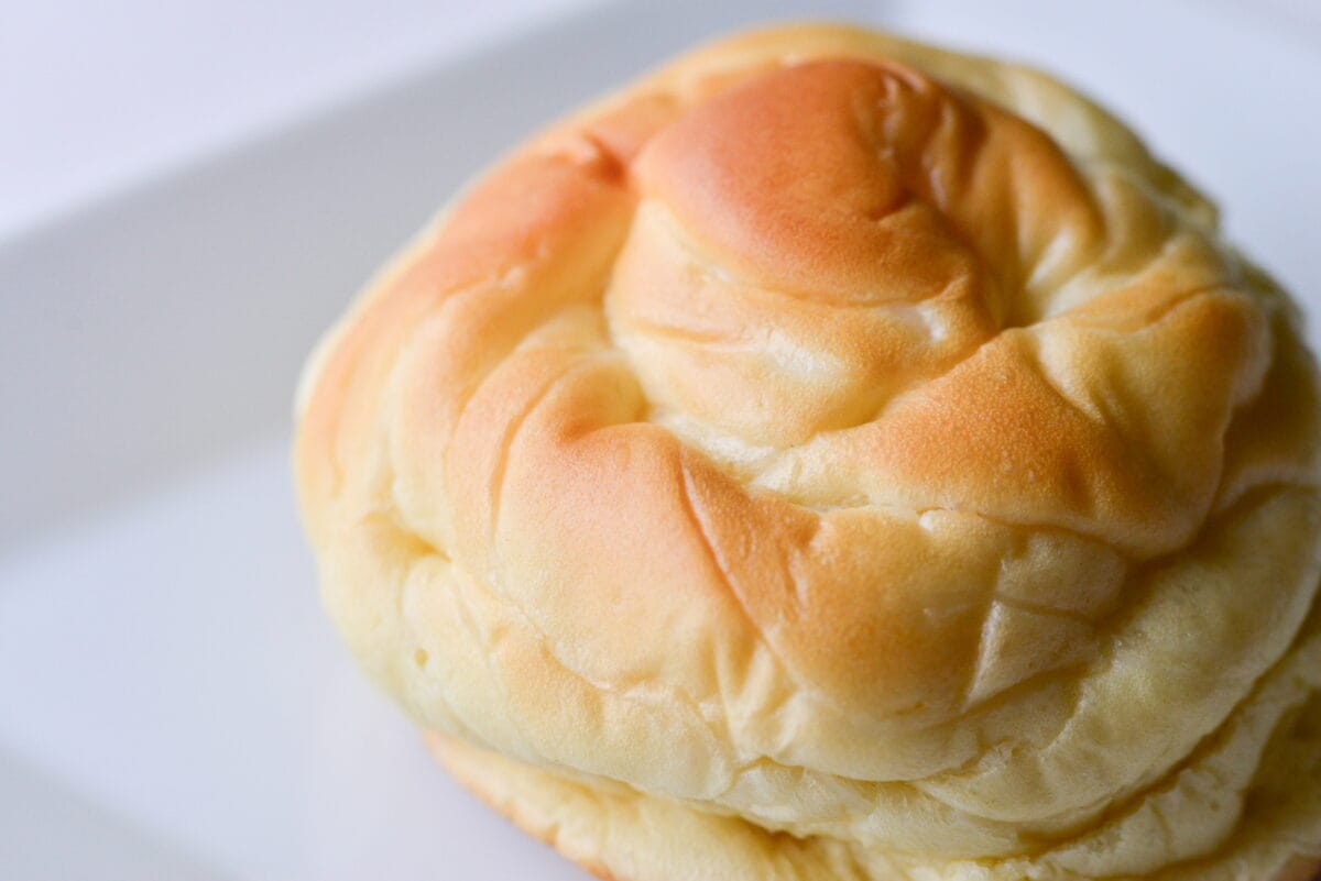 ふんわり生地のおいしさに感動！【ローソン】ミルクホイップのブリオッシュ