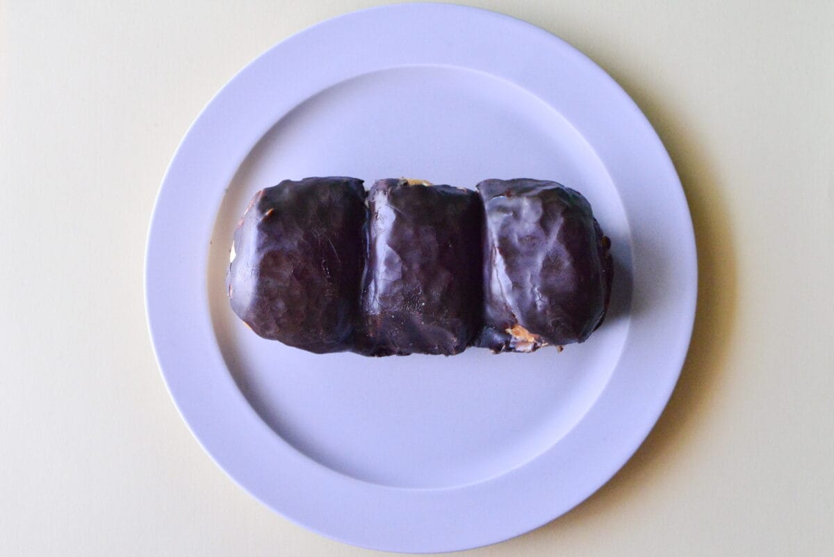 たっぷりチョコ！なのに軽やか【ローソン】生ふわもちパンのチョコ味登場
