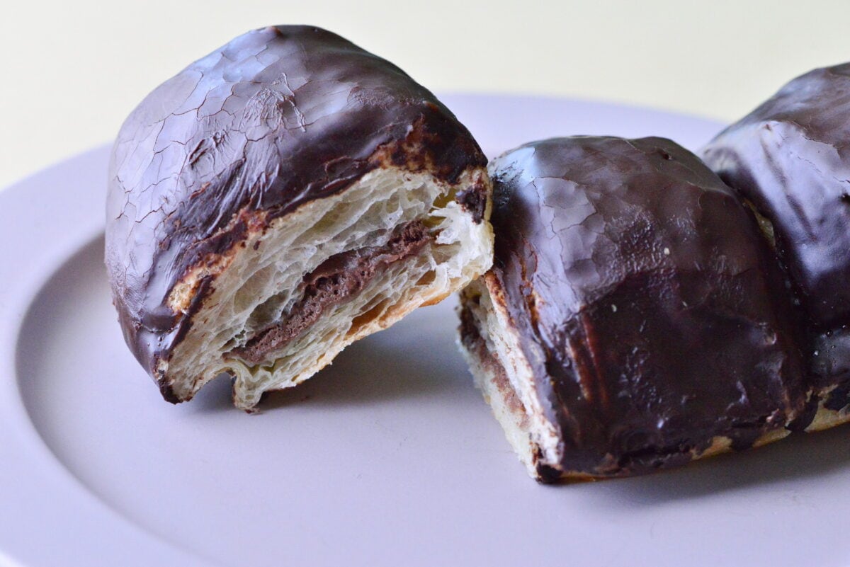 たっぷりチョコ！なのに軽やか【ローソン】生ふわもちパンのチョコ味登場