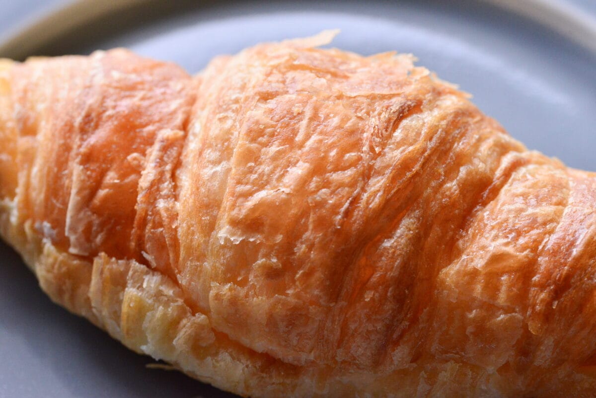 ふわじゅわでおいしい【ファミマ】人気の生クロワッサンに新しい味が登場