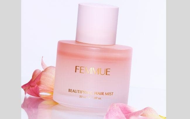 FEMMUE（ファミュ）から、ダメージヘアに潤いを与えるヘアトリートメントミストが定番化