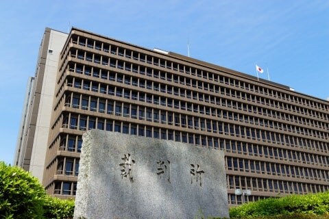 「時効がくるまで食事をご馳走する」元大阪地検検事正の性的暴行　初公判で明かされた卑劣な犯行内容