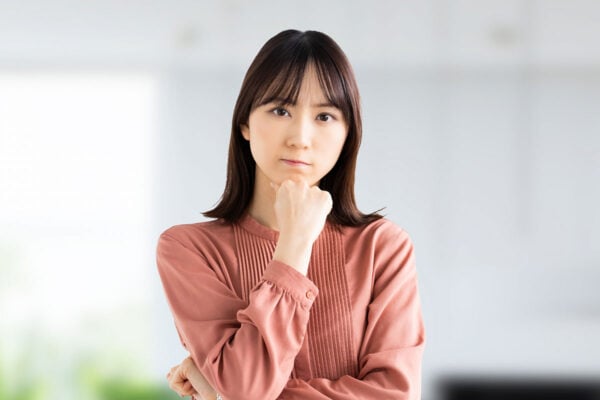 「ウザっ…」若い女性から嫌われる《若おじ》とは？20～30代男性の「若いねぇ」「俺ってもう歳だから～」その“発言”心底嫌がられてるかも