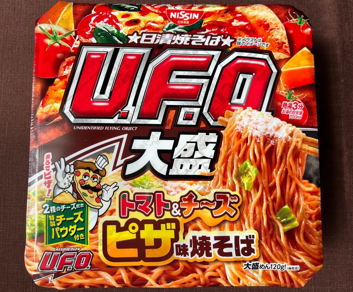 ボリューム満点！【日清】トマト＆チーズピザ味の焼そばＵ．Ｆ．Ｏ．が新登場