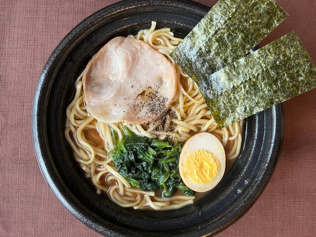 麺も具材も本格的！【ローソン】家系総本山吉村家監修のラーメンが登場！