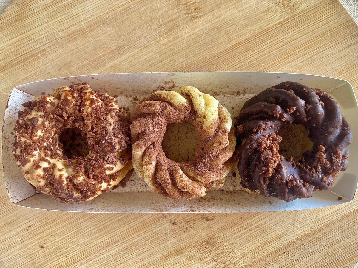 小さめサイズが可愛い♡【セブン】3つ味が楽しめる生フレンチクルーラー