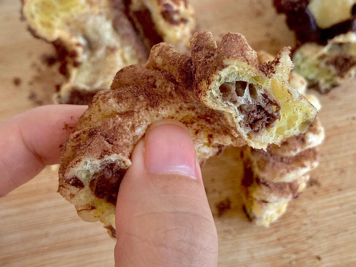 小さめサイズが可愛い♡【セブン】3つ味が楽しめる生フレンチクルーラー