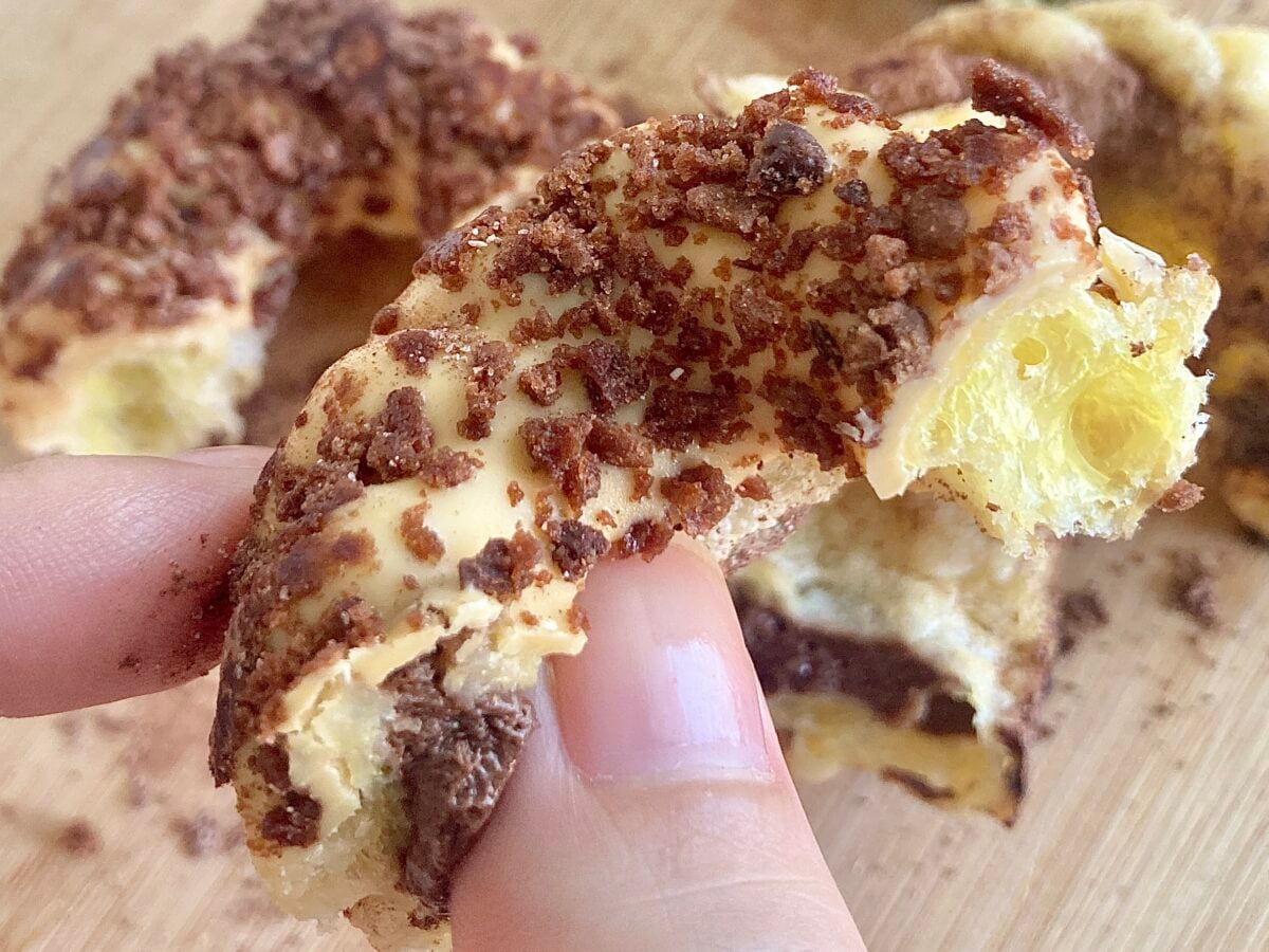 小さめサイズが可愛い♡【セブン】3つ味が楽しめる生フレンチクルーラー