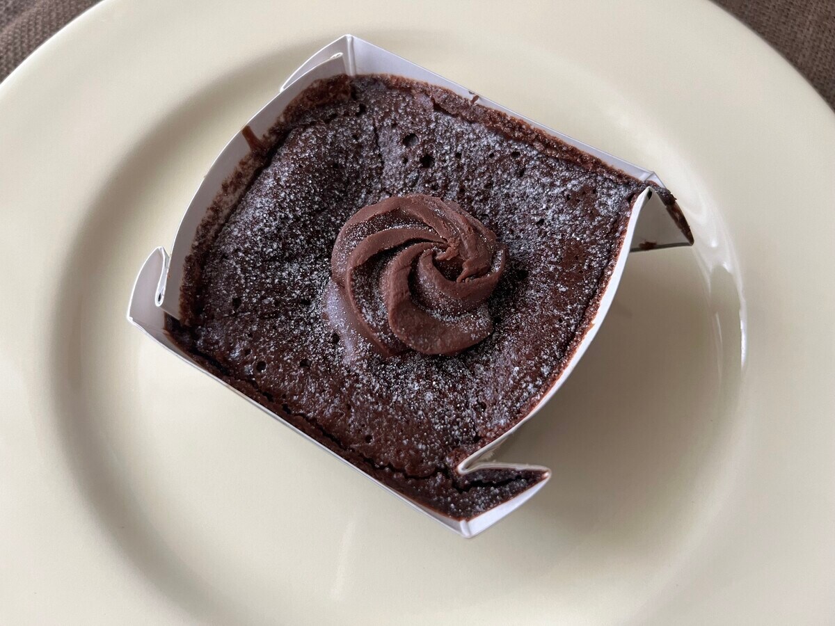 温めてもおいしい!【ファミマ】とろけるチョコレートが濃厚なフォンダンショコラが登場!