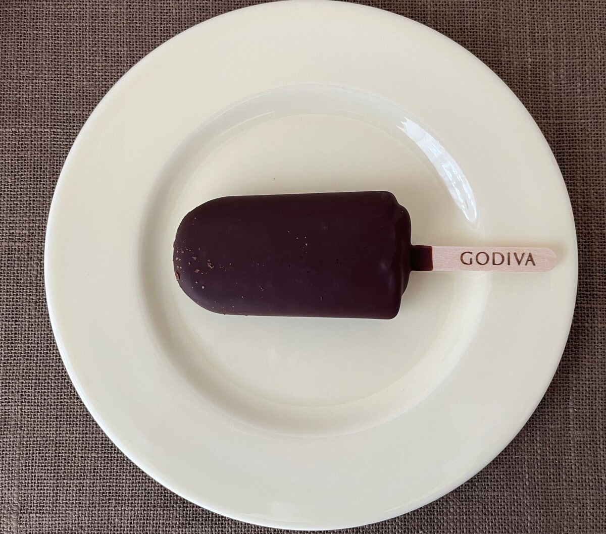 外パリパリで中とろとろ!【GODIVA】フォンダンショコラアイスバーが登場!
