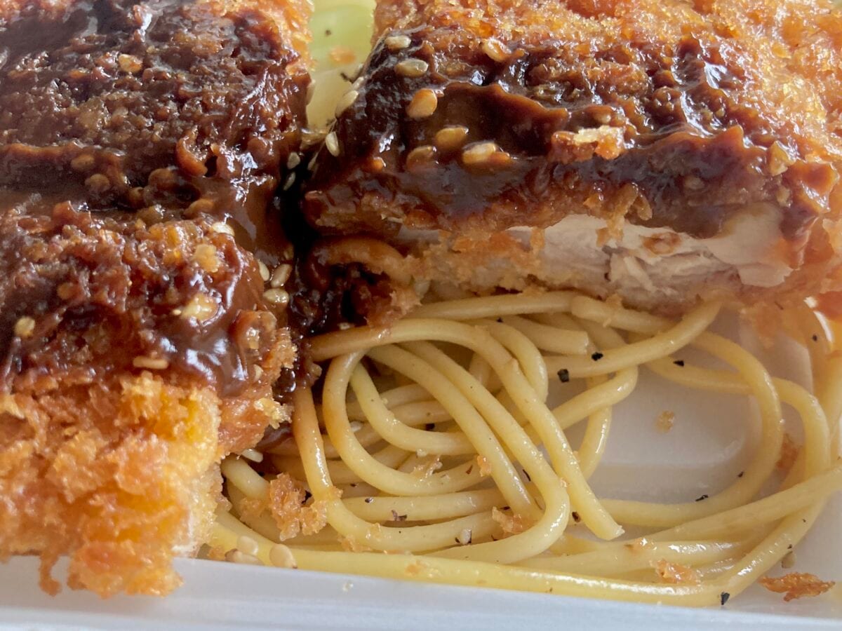 白米くださぁい！【ファミマ】厚切りチキンカツに甘辛味噌ダレが最ッ高♡