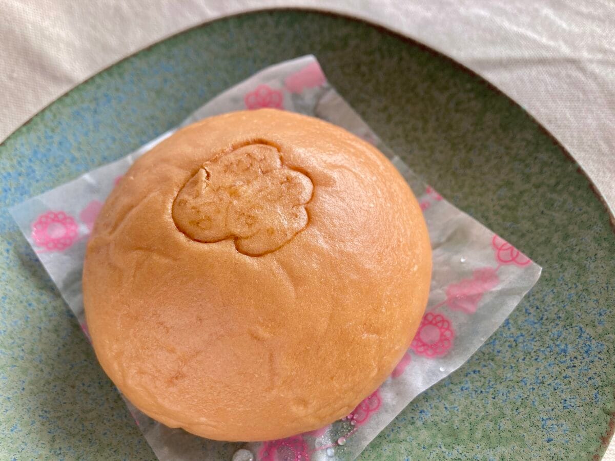 おもちが入った中華まん!?【セブン】これぞ背徳♡ 明太もちチーズまん