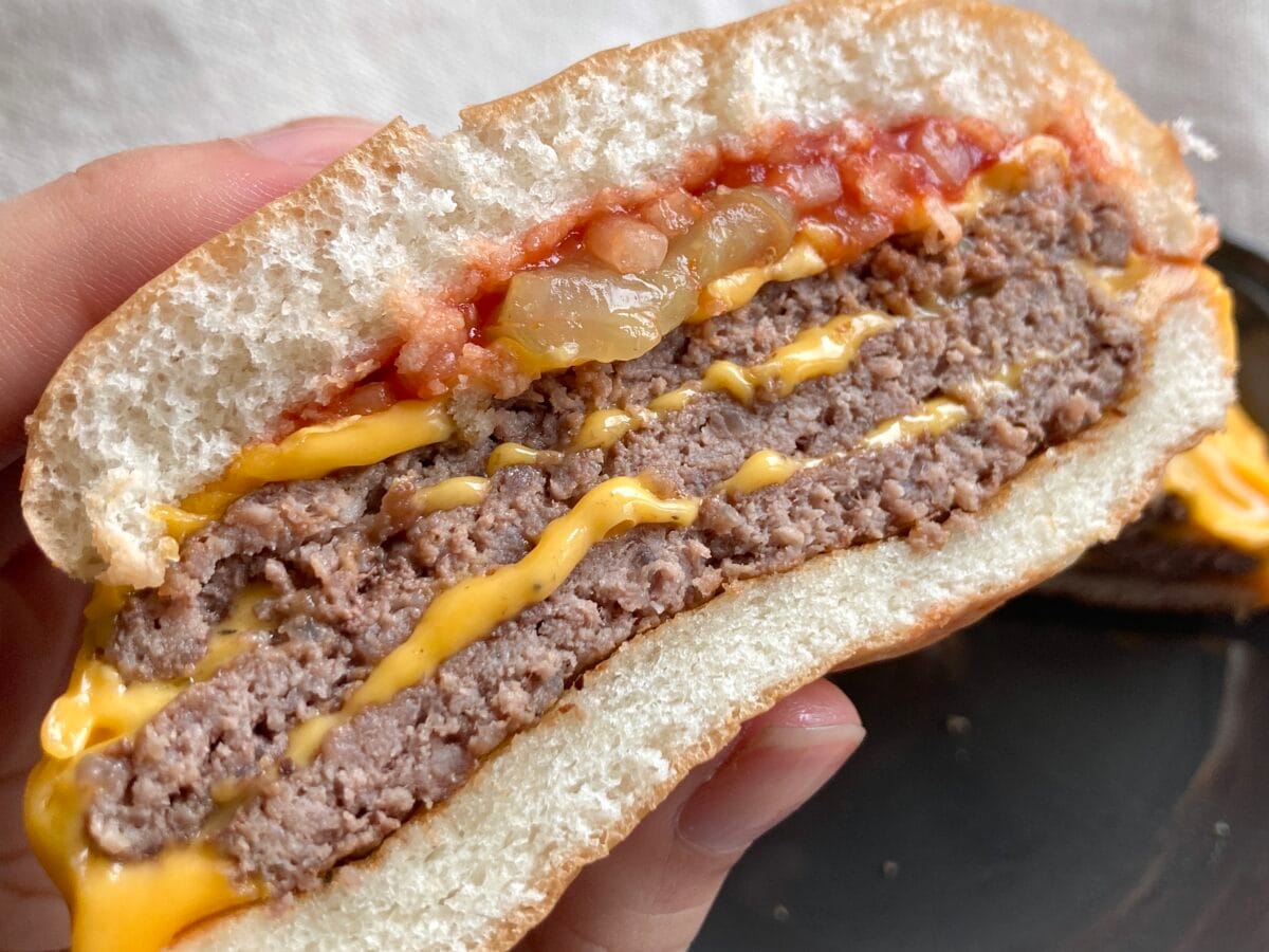 圧倒的肉＆チーズ！！【マクドナルド】大人気トリチ®が3年ぶりに大復活！