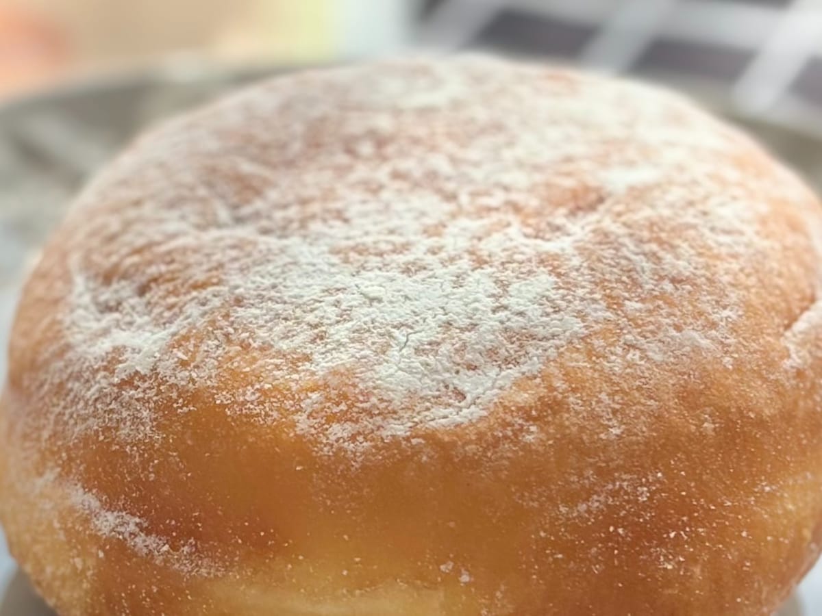 とろける口どけがたまらん……♡【ファミマ】再販の名作ドーナツを実食