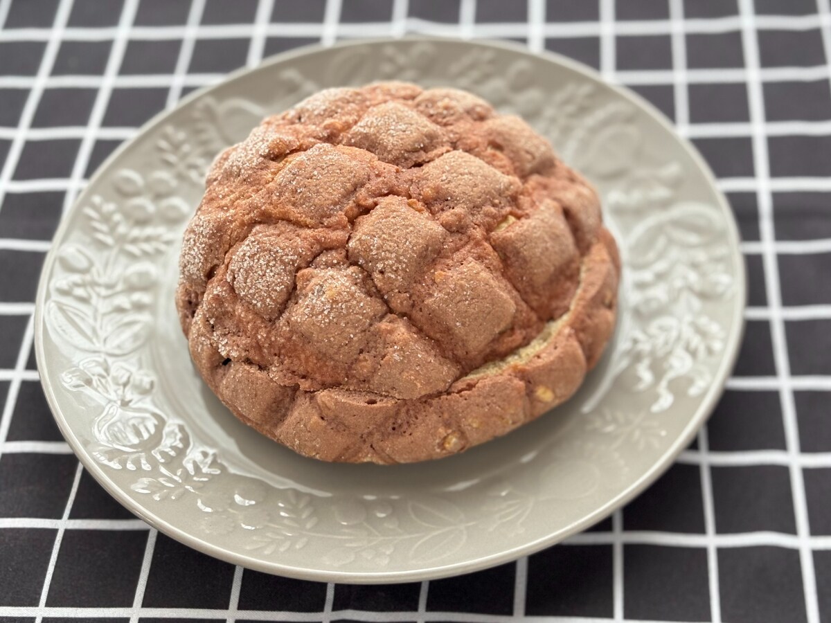 コーヒーのほろ苦さが口いっぱいに【ファミマ】大人が食べたいメロンパン