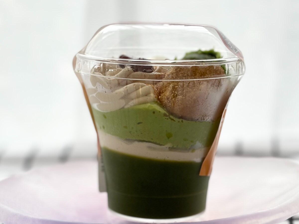 和栗の甘みと抹茶の渋みが相性抜群!【セブン】新作パフェがぜいたく♡