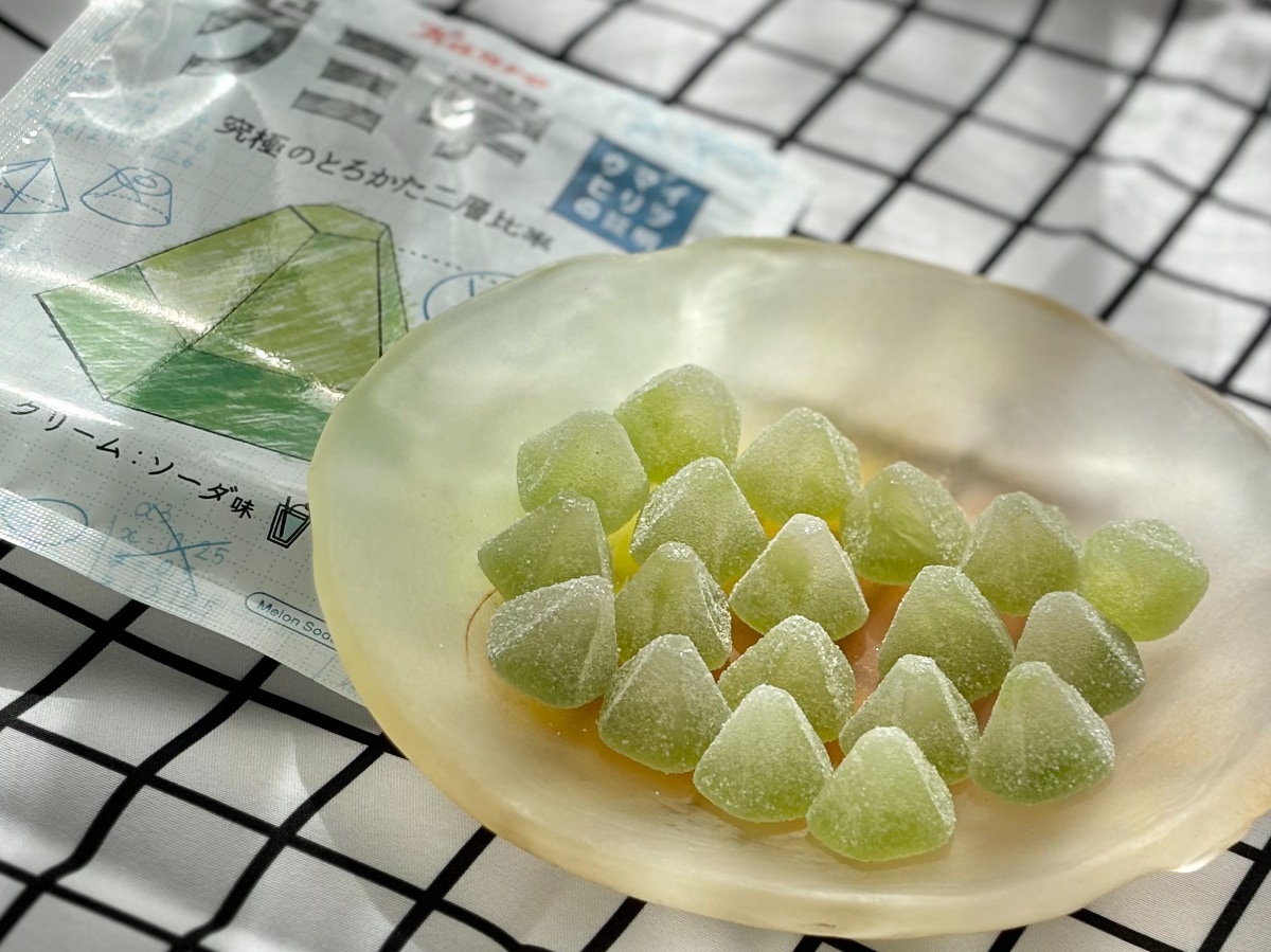 とろかた食感がうまっ！【ローソン】究極の二層比率を追求したグミが登場