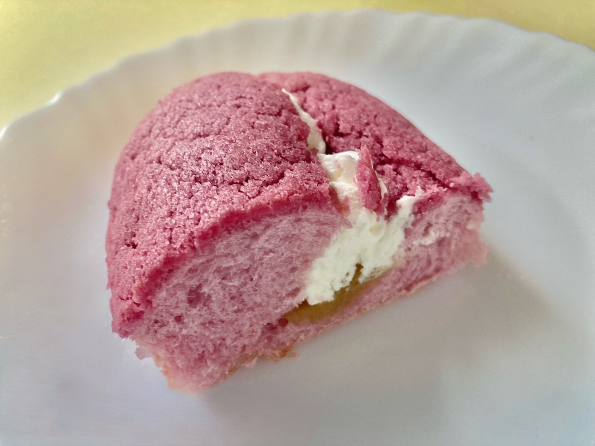 「さつまいもカラーで季節にぴったり」【セブン】お芋＆ホイップコッペ