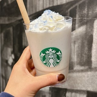 甘くて濃厚…！スタバの新作フラペチーノが何度でも飲みたくなるおいしさだった