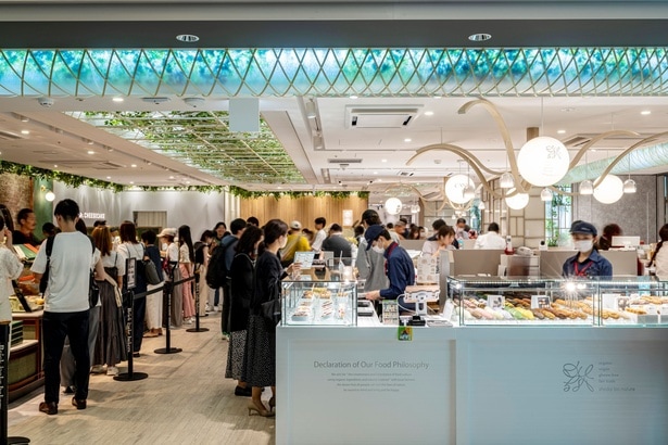 東京駅構内「グランスタ東京」に新スイーツゾーンが誕生！限定新スイーツに込められたシェフたちの想いとは？