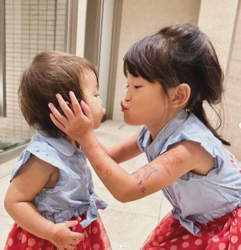 タトゥー風キス写真も話題「ののちゃん」の子供タレント芸の達者さと、本業の歌が息苦しい理由