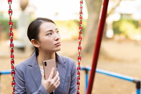 「本当は働き続けたかった」つわりで退職迫られた派遣社員の憤り　執拗に“自主退職”迫る手口とは？