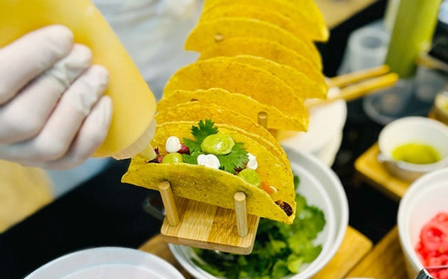 マンダリン オリエンタル 東京の復活ビュッフェが最高でした！華やかスイーツに、目の前で仕上げるタコス、極上ローストビーフも