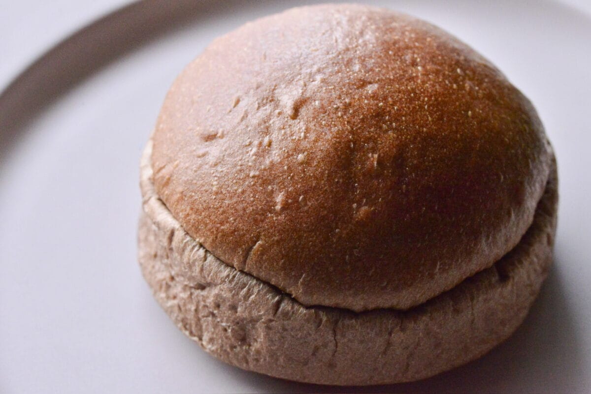 「たまらん」とろっとろの濃厚チョコは反則級【セブン】ガーナコラボパン