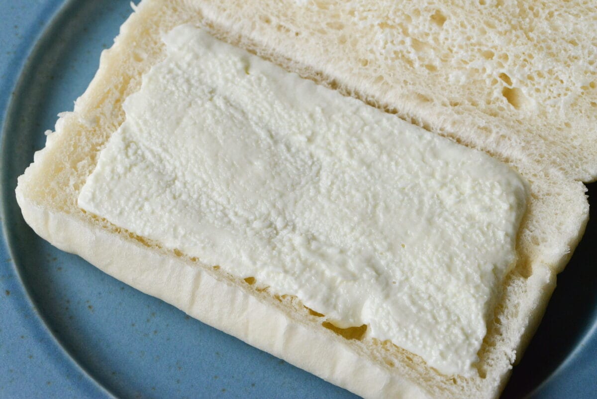 「好きすぎる」焼くとさらに美味！【セブン】お布団みたいなふかふかパン