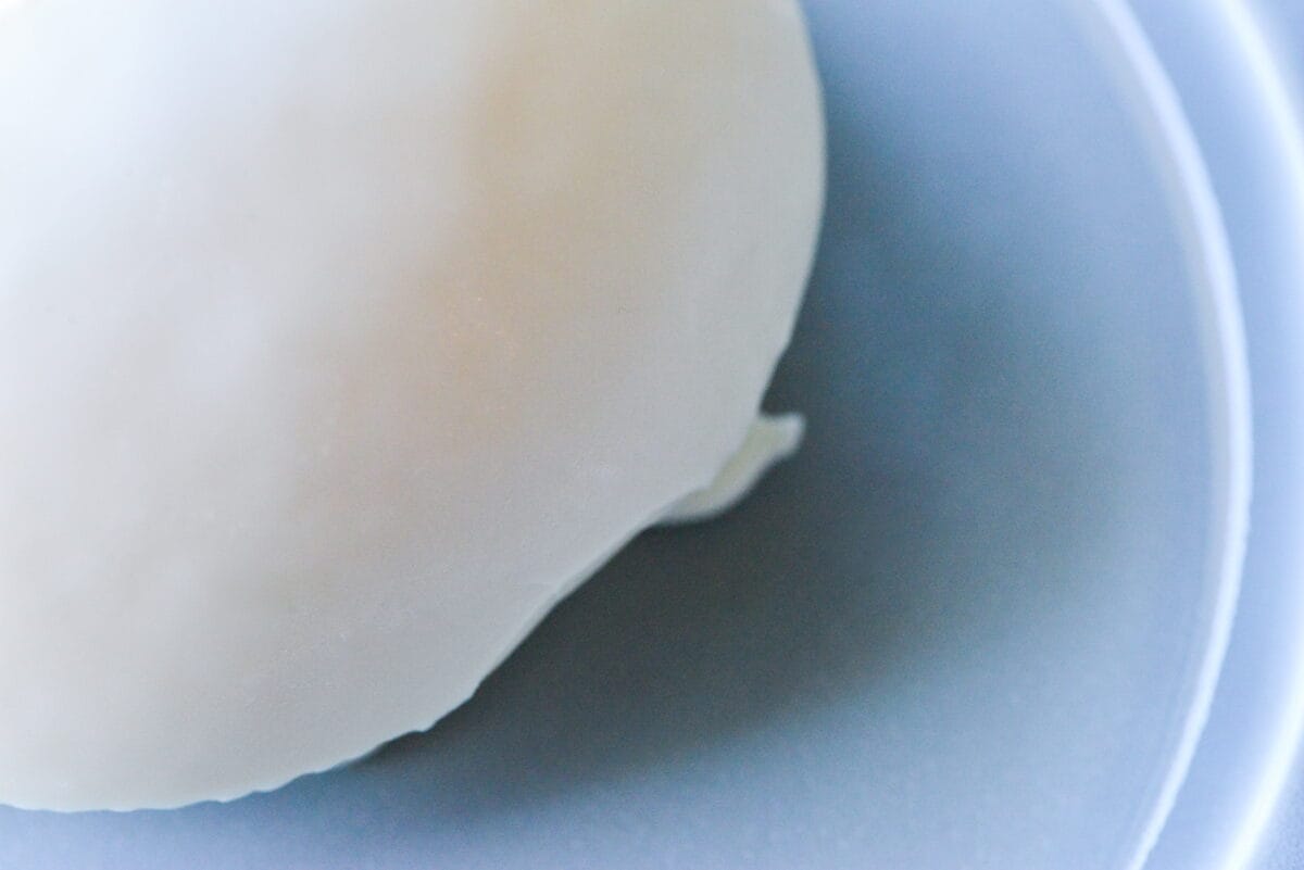 「これやばかった」「大好き」【ローソン】ホワイトチョコ三昧のパン登場