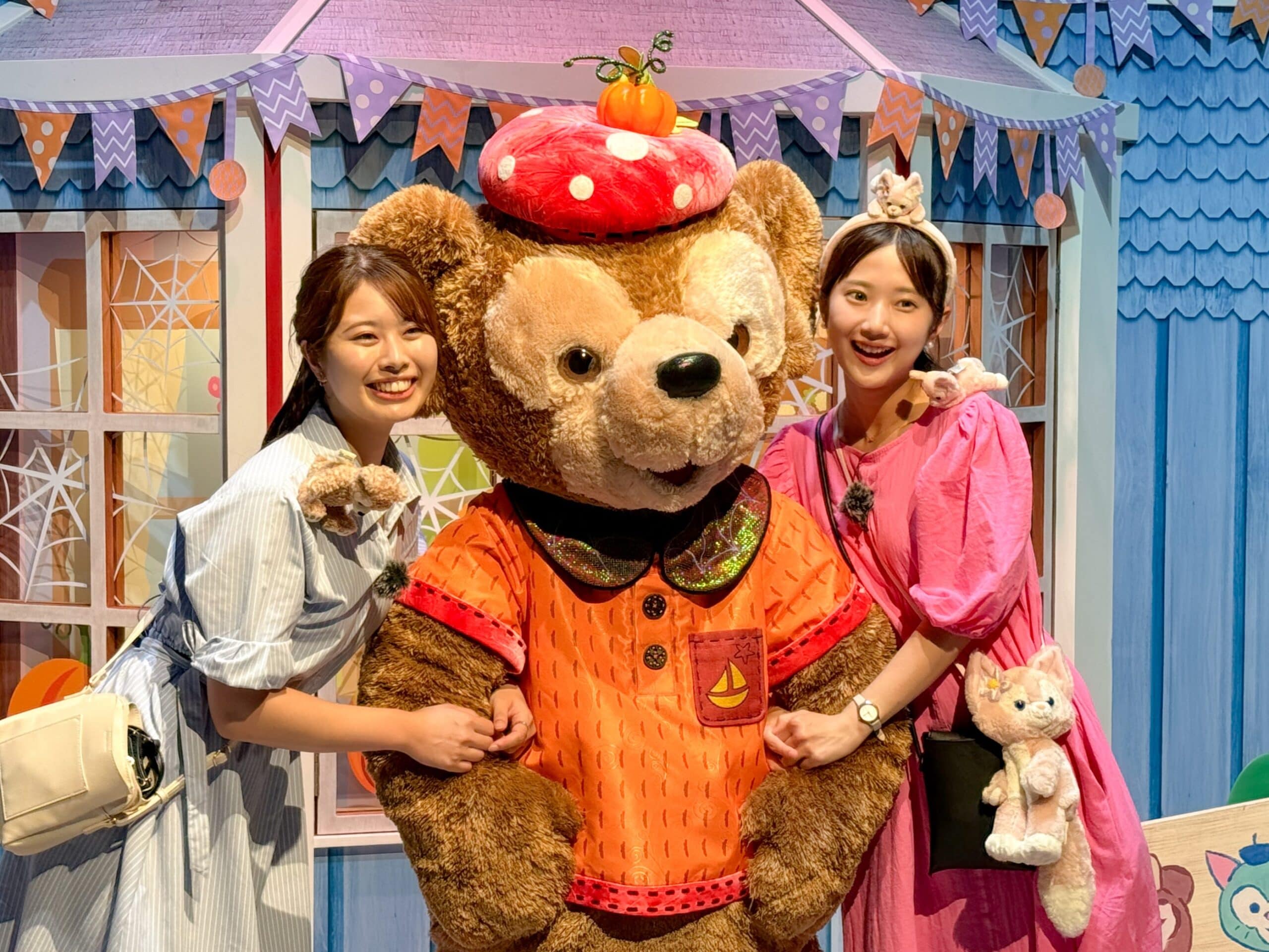 【香港ディズニーランド】ダッフィー＆フレンズが大人気！神対応グリーティングに圧巻のプロジェクションマッピングショー