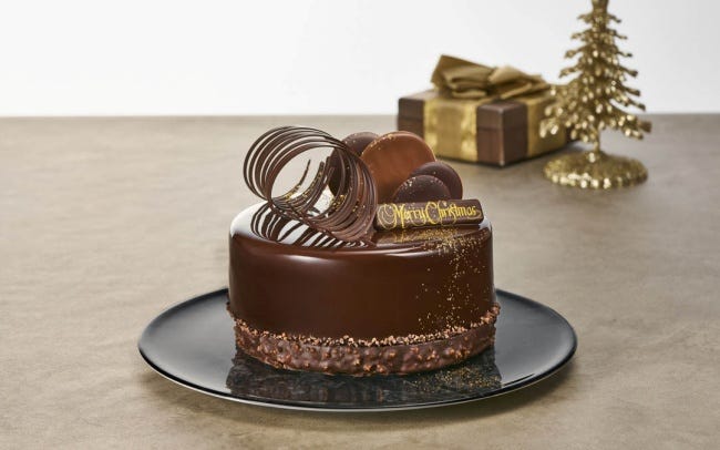 大人のチョコレートクリスマスケーキ15選＜2024＞有名ホテルのパティシエたちが贈る、甘くてビターな幸せを