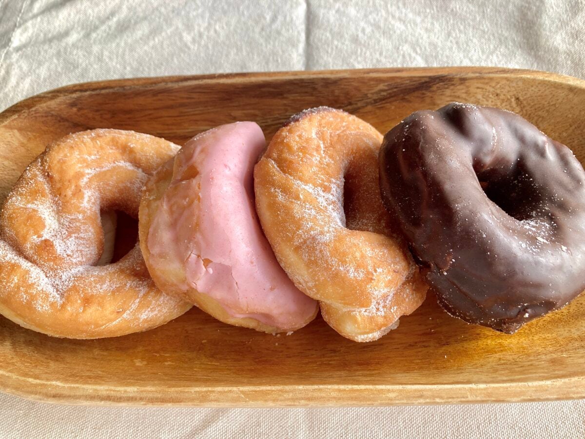 神コスパドーナツ発見!【ファミマ】ふんわり美味しいアソートリング