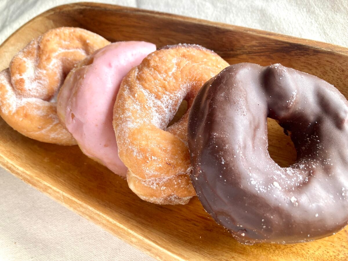 神コスパドーナツ発見!【ファミマ】ふんわり美味しいアソートリング