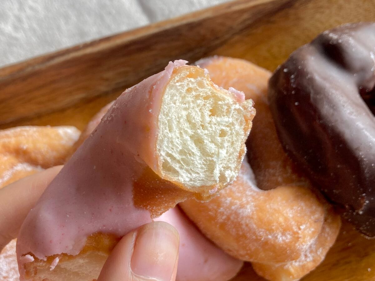 神コスパドーナツ発見!【ファミマ】ふんわり美味しいアソートリング