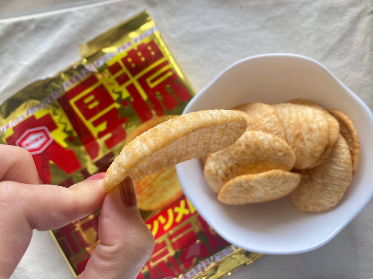 米粉×ポテト!?【亀田】大きい!分厚い!濃厚!新感覚スナック登場